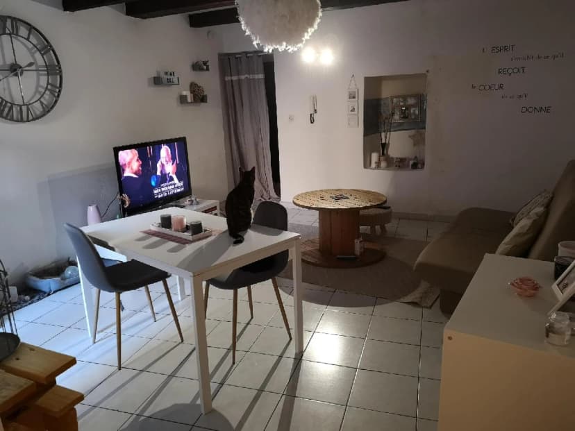 thumbnail of estate's photo